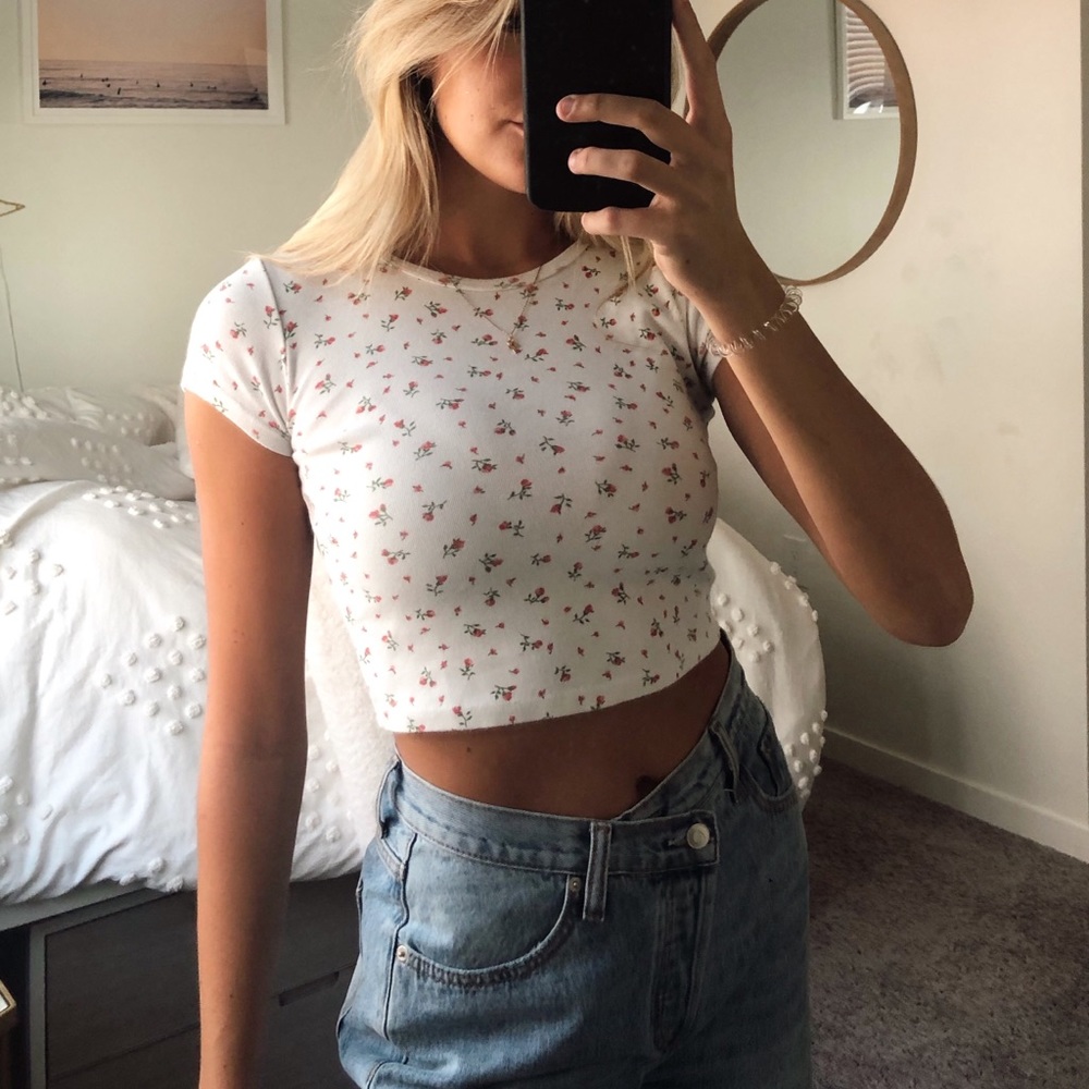 Brandy Melville Tee
